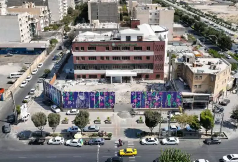 مطالعه، طراحی و اجرای ساختمان شهرداری مرکزی فردیس  با اعتبار ۷۱۸ میلیارد ریال  با  زیربنای ۵۸۰۰ متر مربع