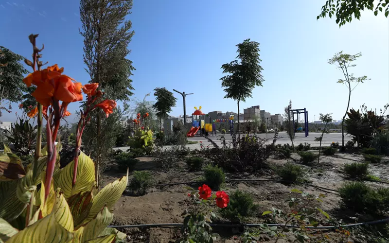 پارک اسکویی در زمینی به مساحت ۸۳۰۰ متر مربع با صرف اعتبار حدود ۱۲۸ میلیارد ریال در شهرک اسکویی اجرا شده است و امکاناتی از جمله زمین  و لوازم بازی کودکان، ست تندرستی، پیست دوچرخه، فضای سبز، سرویس بهداشتی و .... است. 